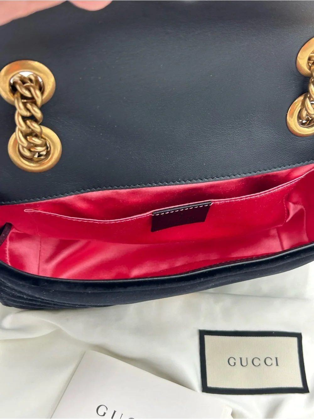 Women's Gucci GG Marmont quilted velvet shoulder bag made in Italy - Picture 14 of 16